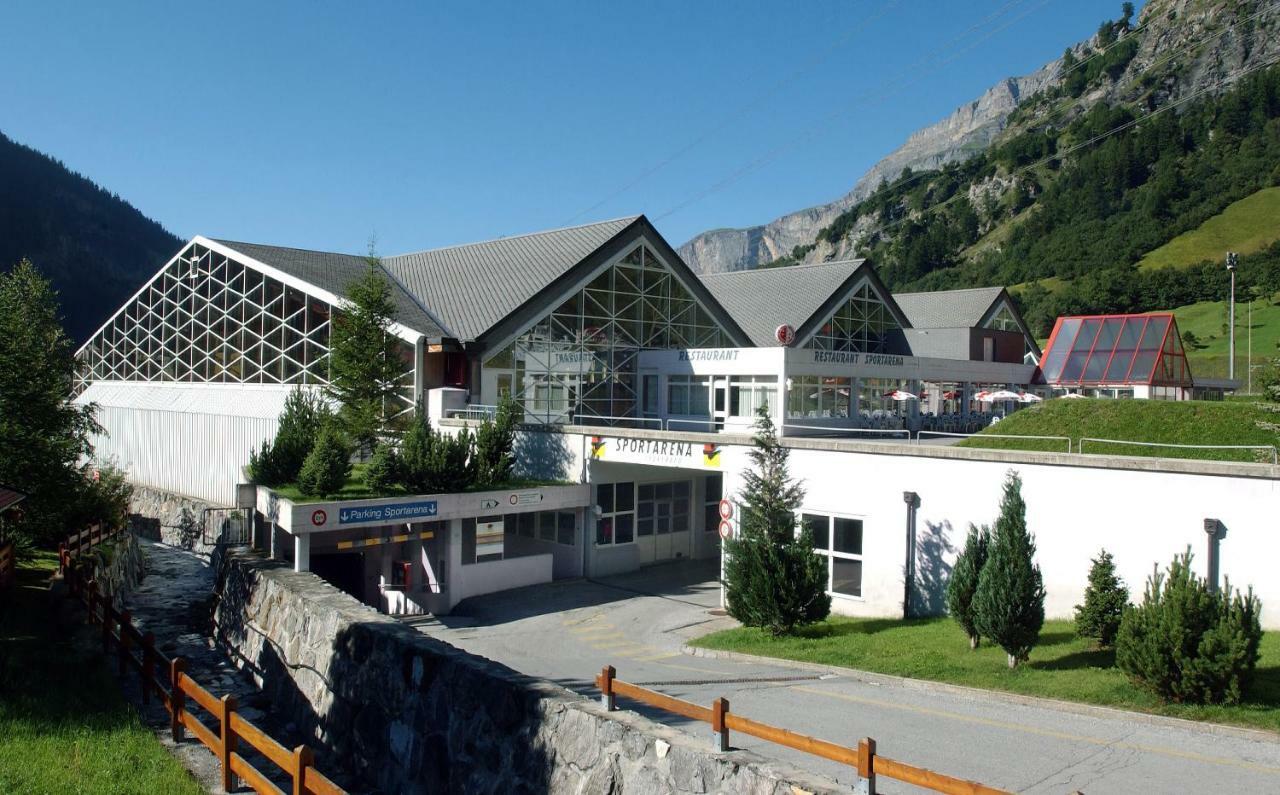 Campingplatz Mit Restaurant & Sportarena Leukerbad Zewnętrze zdjęcie